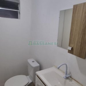 Pavilhão com 171m², no bairro Jardim América em Caxias do Sul para Alugar