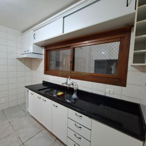 Apartamento com 89m², 2 dormitórios, 1 vaga, no bairro Pio X em Caxias do Sul para Alugar