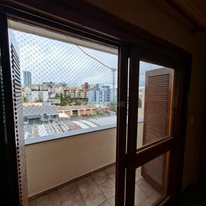 Apartamento com 89m², 2 dormitórios, 1 vaga, no bairro Pio X em Caxias do Sul para Alugar