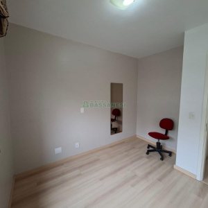 Apartamento com 116m², 3 dormitórios, 1 vaga, no bairro Centro em Caxias do Sul para Alugar