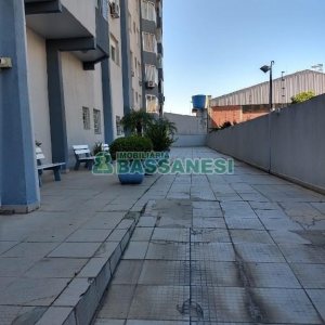 Apto Mobiliado com 78m², 2 dormitórios, 1 vaga, no bairro Lourdes em Caxias do Sul para Alugar
