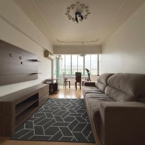 Apto Mobiliado com 78m², 2 dormitórios, 1 vaga, no bairro Lourdes em Caxias do Sul para Alugar