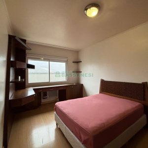 Apto Mobiliado com 78m², 2 dormitórios, 1 vaga, no bairro Lourdes em Caxias do Sul para Alugar
