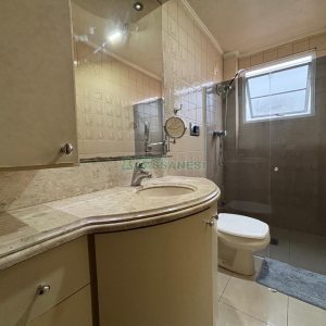 Apto Mobiliado com 78m², 2 dormitórios, 1 vaga, no bairro Lourdes em Caxias do Sul para Alugar