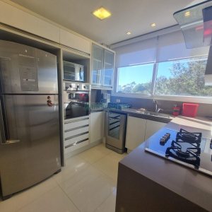Apto Mobiliado com 202m², 3 dormitórios, 4 vagas, no bairro Rio Branco em Caxias do Sul para Alugar