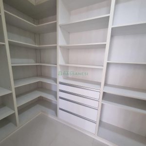Apto Mobiliado com 202m², 3 dormitórios, 4 vagas, no bairro Rio Branco em Caxias do Sul para Alugar