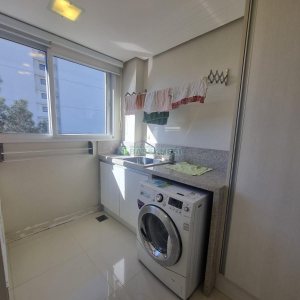 Apto Mobiliado com 202m², 3 dormitórios, 4 vagas, no bairro Rio Branco em Caxias do Sul para Alugar