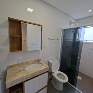 Apartamento com 75m², 2 dormitórios, 1 vaga, no bairro São Leopoldo em Caxias do Sul para Alugar