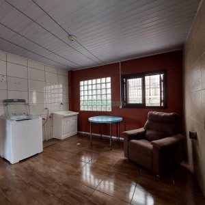 Casa Mobiliada com 100m², 3 dormitórios, 1 vaga, no bairro Cinqüentenário em Caxias do Sul para Alugar