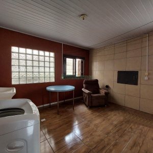 Casa Mobiliada com 100m², 3 dormitórios, 1 vaga, no bairro Cinqüentenário em Caxias do Sul para Alugar