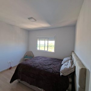 Apartamento com 54m², 2 dormitórios, 1 vaga, no bairro São Leopoldo em Caxias do Sul para Alugar
