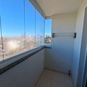 Apartamento com 54m², 2 dormitórios, 1 vaga, no bairro São Leopoldo em Caxias do Sul para Alugar