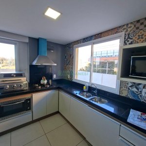 Apartamento com 54m², 2 dormitórios, 1 vaga, no bairro São Leopoldo em Caxias do Sul para Alugar