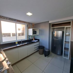 Apartamento com 54m², 2 dormitórios, 1 vaga, no bairro São Leopoldo em Caxias do Sul para Alugar