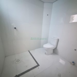 Apartamento com 98m², 2 dormitórios, 2 vagas, no bairro Pioneiro em Caxias do Sul para Alugar