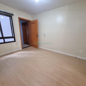 Apartamento com 45m², 1 dormitório, 1 vaga, no bairro Centro em Caxias do Sul para Alugar