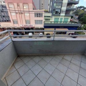 Apartamento com 45m², 1 dormitório, 1 vaga, no bairro Centro em Caxias do Sul para Alugar
