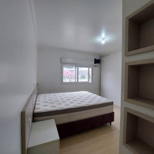 Apto Mobiliado com 85m², 2 dormitórios, 2 vagas, no bairro São Pelegrino em Caxias do Sul para Alugar
