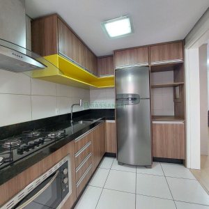 Apto Mobiliado com 85m², 2 dormitórios, 2 vagas, no bairro São Pelegrino em Caxias do Sul para Alugar