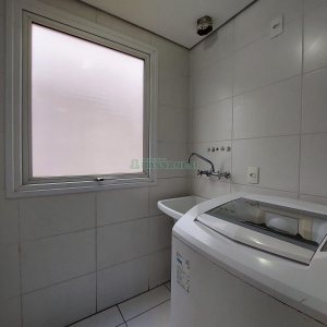 Apto Mobiliado com 85m², 2 dormitórios, 2 vagas, no bairro São Pelegrino em Caxias do Sul para Alugar