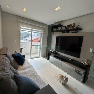 Apartamento com 63m², 2 dormitórios, 2 vagas, no bairro Vinhedos em Caxias do Sul para Comprar
