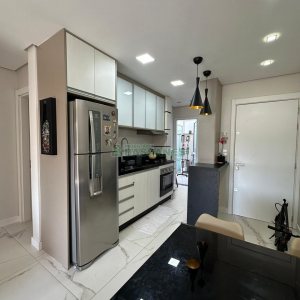 Apartamento com 63m², 2 dormitórios, 2 vagas, no bairro Vinhedos em Caxias do Sul para Comprar