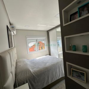 Apartamento com 63m², 2 dormitórios, 2 vagas, no bairro Vinhedos em Caxias do Sul para Comprar