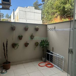 Apartamento com 63m², 2 dormitórios, 2 vagas, no bairro Vinhedos em Caxias do Sul para Comprar