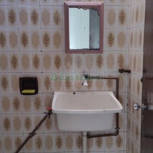 Casa com 60m², 2 dormitórios, 1 vaga, no bairro Petrópolis em Caxias do Sul para Alugar