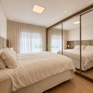 Apartamento com 98m², 2 dormitórios, 2 vagas, no bairro Vila Horn em Caxias do Sul para Comprar