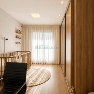 Apartamento com 98m², 2 dormitórios, 2 vagas, no bairro Vila Horn em Caxias do Sul para Comprar