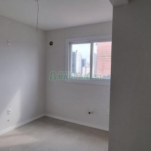 Apartamento com 100m², 3 dormitórios, 2 vagas, no bairro Panazzolo em Caxias do Sul para Comprar