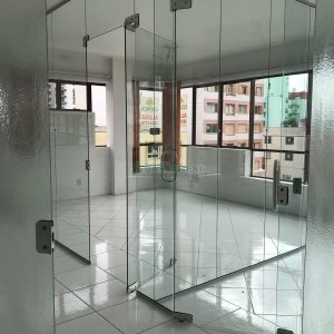 Sala com 62m², 1 vaga, no bairro São Pelegrino em Caxias do Sul para Alugar
