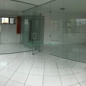 Sala com 62m², 1 vaga, no bairro São Pelegrino em Caxias do Sul para Alugar