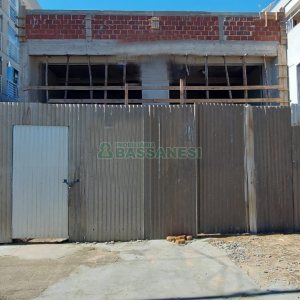 Loja com 142m², no bairro Marechal Floriano em Caxias do Sul para Alugar