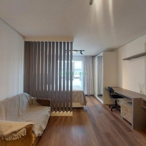 Apto Mobiliado com 30m², 1 dormitório, 1 vaga, no bairro Petrópolis em Caxias do Sul para Alugar