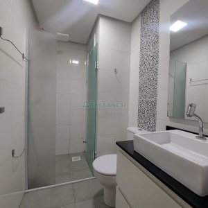 Apto Mobiliado com 30m², 1 dormitório, 1 vaga, no bairro Petrópolis em Caxias do Sul para Alugar