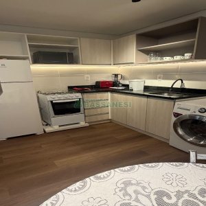 Apto Mobiliado com 30m², 1 dormitório, 1 vaga, no bairro Petrópolis em Caxias do Sul para Alugar