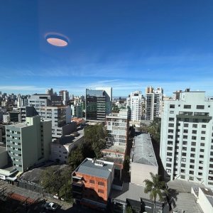 Apto Mobiliado com 32m², 1 dormitório, 1 vaga, no bairro São Pelegrino em Caxias do Sul para Alugar
