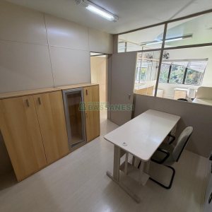 Sala Mobiliada com 60m², no bairro Lourdes em Caxias do Sul para Alugar