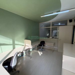 Sala Mobiliada com 60m², no bairro Lourdes em Caxias do Sul para Alugar