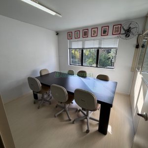 Sala Mobiliada com 60m², no bairro Lourdes em Caxias do Sul para Alugar