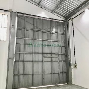 Pavilhão com 450m², no bairro São Ciro em Caxias do Sul para Alugar
