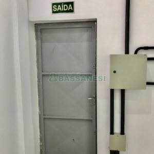 Pavilhão com 450m², no bairro São Ciro em Caxias do Sul para Alugar