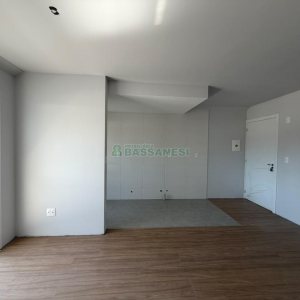 Apartamento com 56m², 2 dormitórios, 1 vaga, no bairro São Leopoldo em Caxias do Sul para Alugar