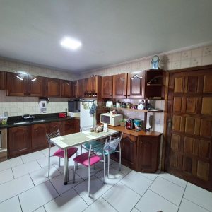 Apartamento com 84m², 3 dormitórios, 1 vaga, no bairro Pio X em Caxias do Sul para Comprar