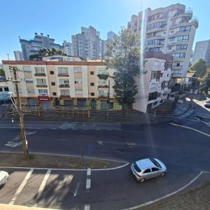 Apartamento com 84m², 3 dormitórios, 1 vaga, no bairro Pio X em Caxias do Sul para Comprar