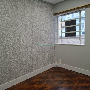Sala com 55m², no bairro Centro em Caxias do Sul para Alugar ou Comprar