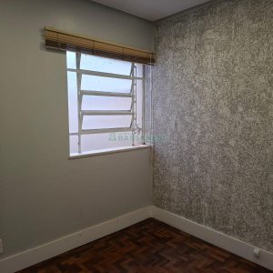 Sala com 55m², no bairro Centro em Caxias do Sul para Alugar ou Comprar