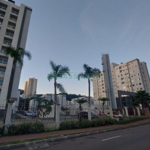 Apto Mobiliado com 42m², 2 dormitórios, 1 vaga, no bairro Panazzolo em Caxias do Sul para Alugar
